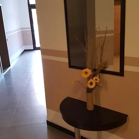 Park Apartment *